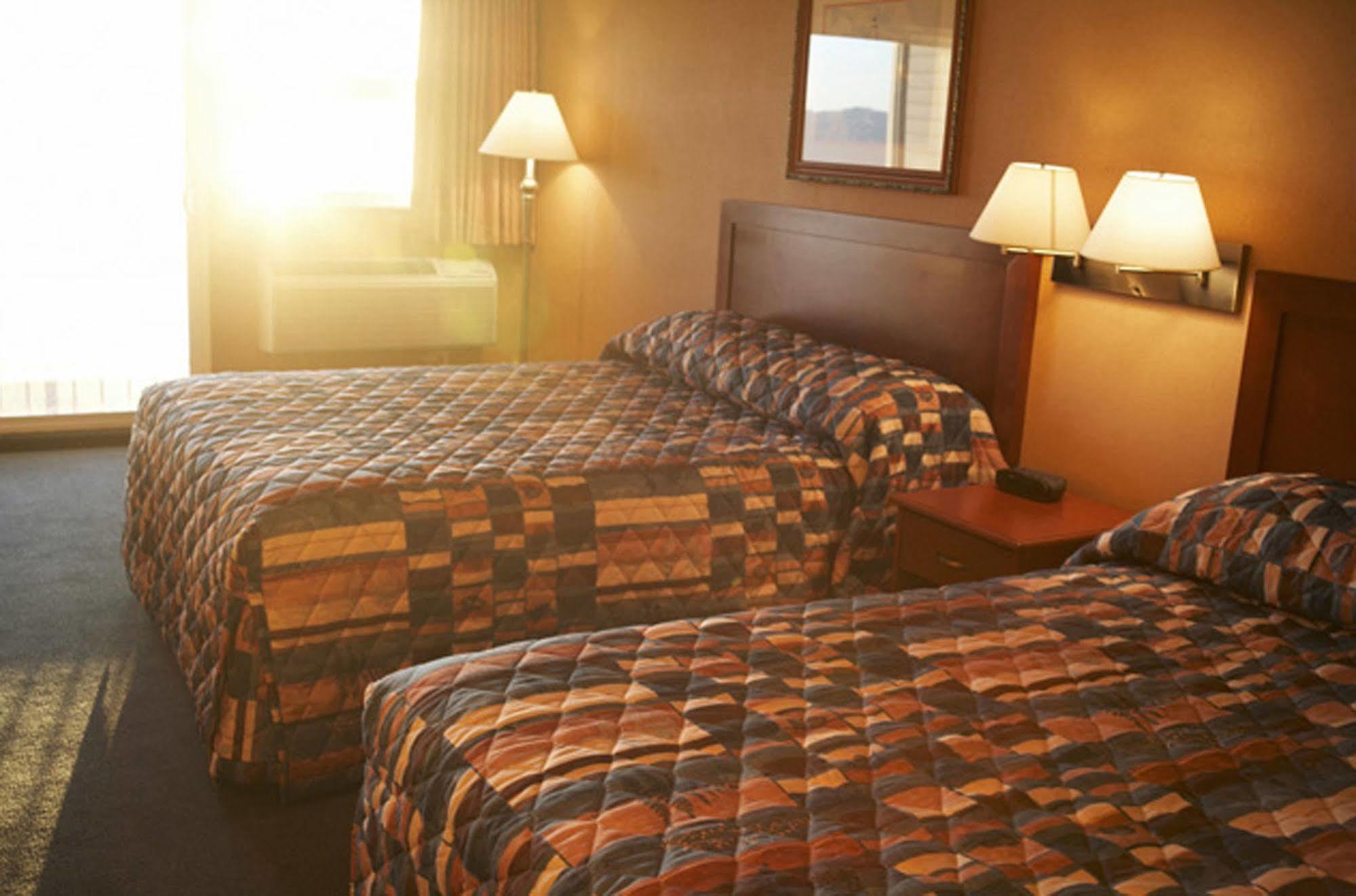 Beach Gardens Resort And Marina 파월강 외부 사진